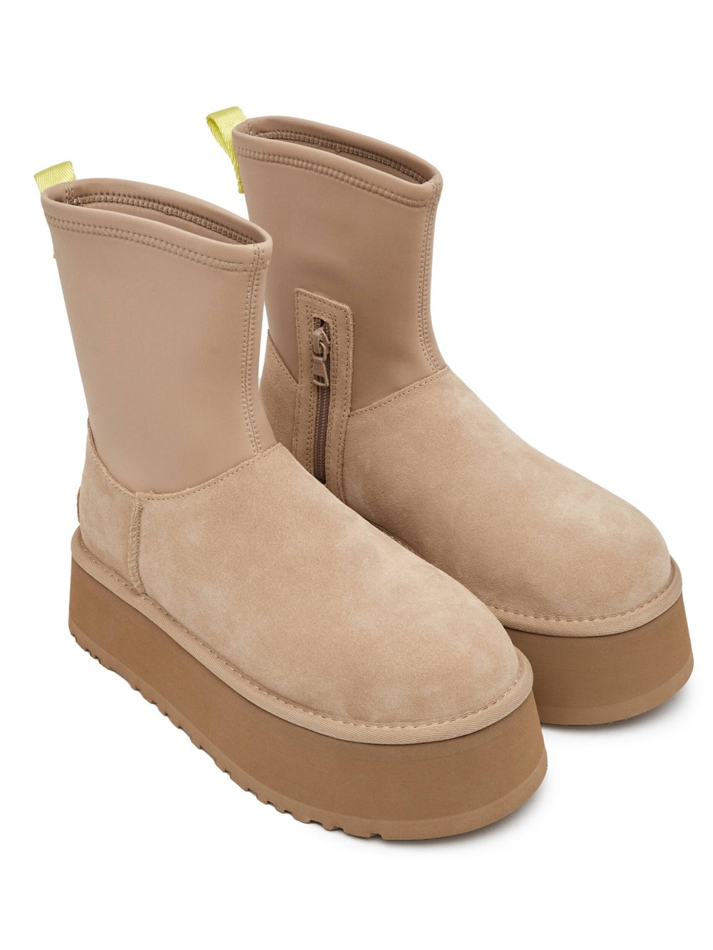 NWOT UGG Classic Dipper Tan Suede Platform Ankle Boots with Yellow Pull Tabs